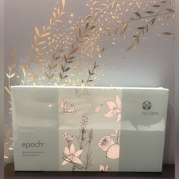 Nu Skin Epoch Blossom Essential Oil Hand Cream Kit - Picture 1 of 3